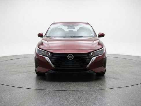 Used 2025 Nissan Sentra SV image 2