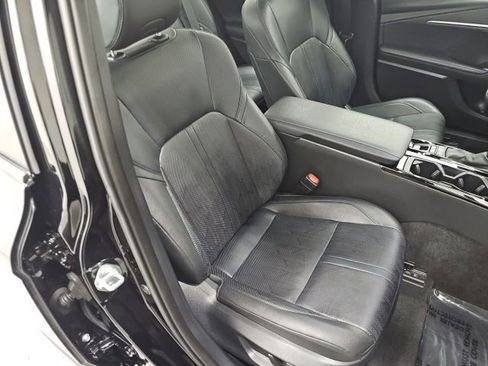Used 2025 Toyota Camry XSE w/ Premium Plus Package AWD/4WD image 36