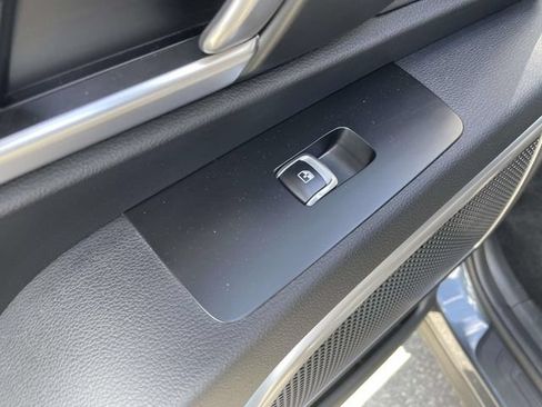 Certified 2024 Kia Telluride LX FWD image 17