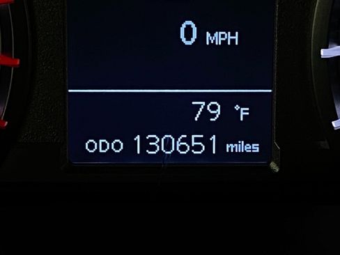 Used 2018 Toyota 4Runner SR5 AWD/4WD image 19