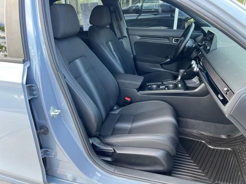 Used 2023 Honda Civic Sport image 19