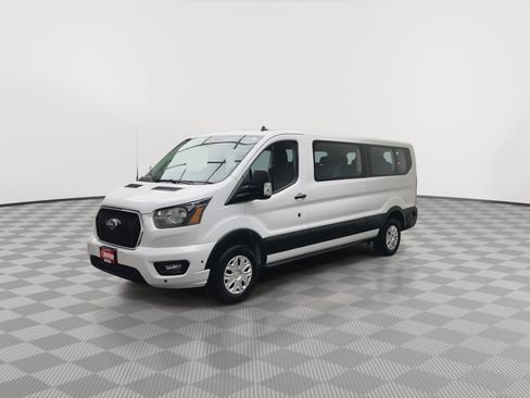 Used 2024 Ford Transit 350 XLT image 31