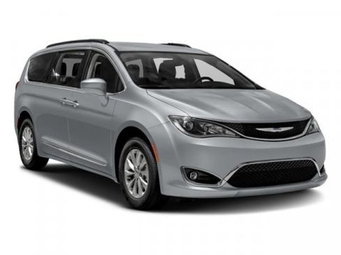 Certified 2017 Chrysler Pacifica Touring-L w/ Tire & Wheel Group FWD image 9