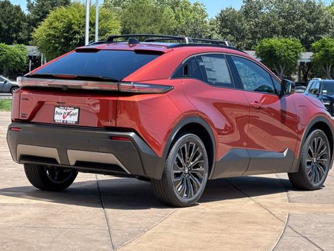 New 2026 Toyota C-HR AWD/4WD image 4