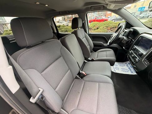 Used 2018 Chevrolet Silverado 1500 LT w/ LPO, Black Pack image 39
