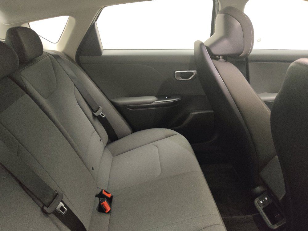 Used 2025 Kia K4 FWD image 19