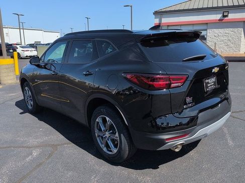 Used 2024 Chevrolet Blazer LT w/ Convenience Package FWD image 5