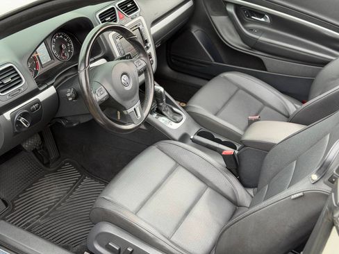 Used 2012 Volkswagen Eos Komfort FWD image 7