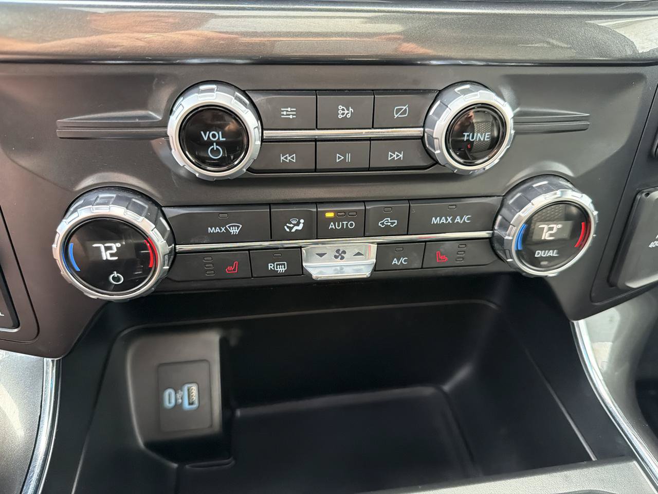 Used 2021 Ford F150 XLT w/ Equipment Group 302A High AWD/4WD image 18