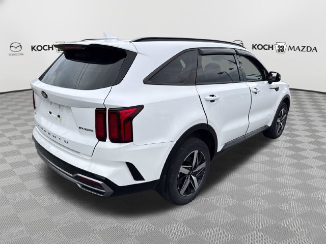 Used 2021 Kia Sorento EX w/ Panoramic Sunroof Package AWD/4WD image 7