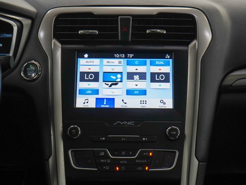 Used 2019 Ford Fusion SE AWD/4WD image 15