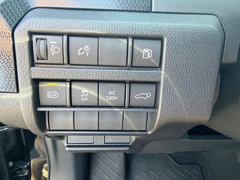 Certified 2025 Toyota 4Runner Limited AWD/4WD image 9