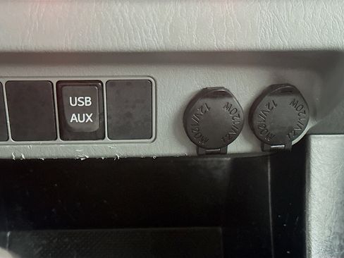 Used 2015 Toyota Tacoma PreRunner w/ SR5 Package image 25