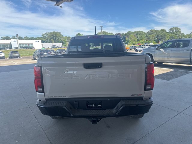New 2026 Chevrolet Colorado ZR2 w/ Technology Package AWD/4WD image 6