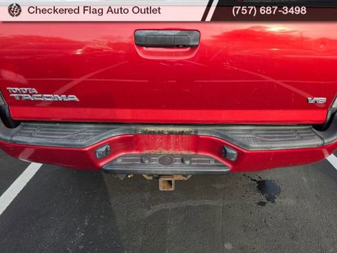 Used 2013 Toyota Tacoma 4x4 Access Cab V6 w/ TRD Sport Pkg image 8