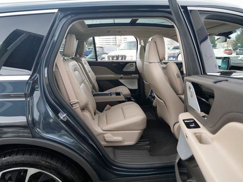 Used 2023 Lincoln Aviator Reserve w/ Equipment Group 201A image 38