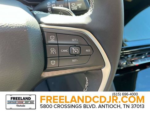New 2025 Jeep Grand Cherokee Altitude w/ Trailer Tow Package AWD/4WD image 27