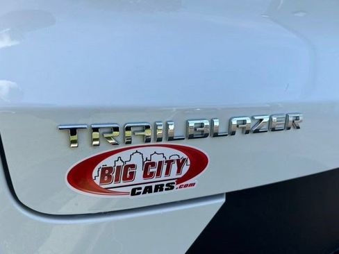Used 2023 Chevrolet TrailBlazer LT FWD image 49