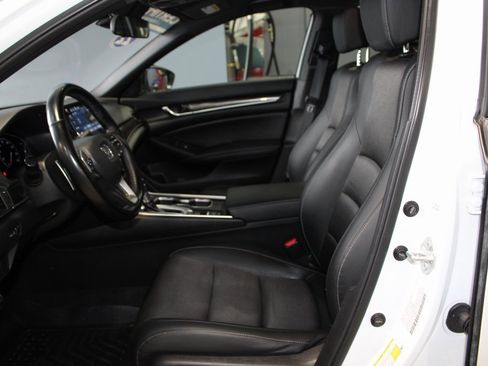 Used 2022 Honda Accord Sport image 14