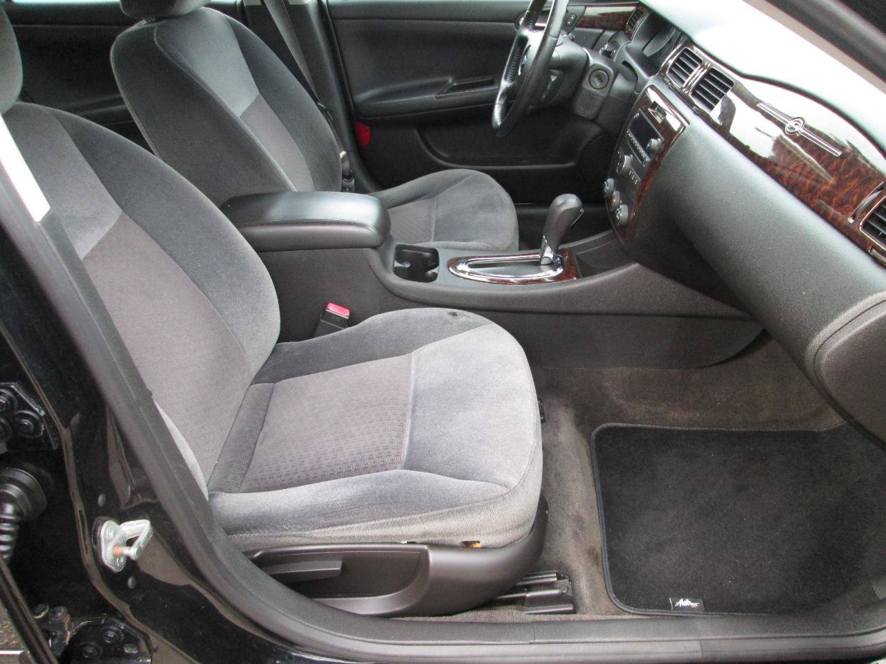 Used 2012 Chevrolet Impala LS FWD image 13