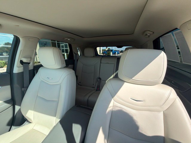 Used 2024 Cadillac XT5 Premium Luxury FWD image 12