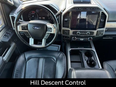 Certified 2022 Ford F450 Platinum w/ FX4 Off-Road Package image 19