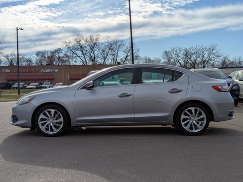 Used 2017 Acura ILX image 8