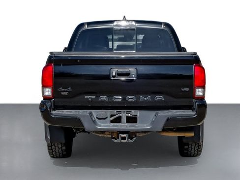 Used 2023 Toyota Tacoma SR5 w/ Trail Edition image 8
