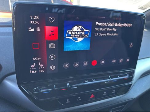 Used 2021 Volkswagen ID.4 Pro S w/ ID.4 Protection Package image 5