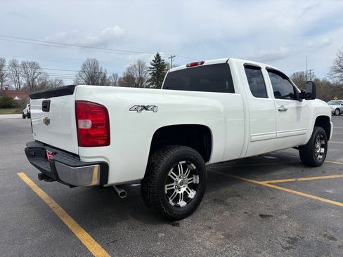 Used 2011 Chevrolet Silverado 1500 LS image 6