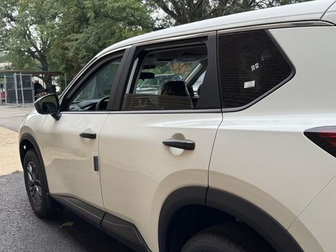 New 2026 Nissan Rogue Dark Armor AWD/4WD image 24