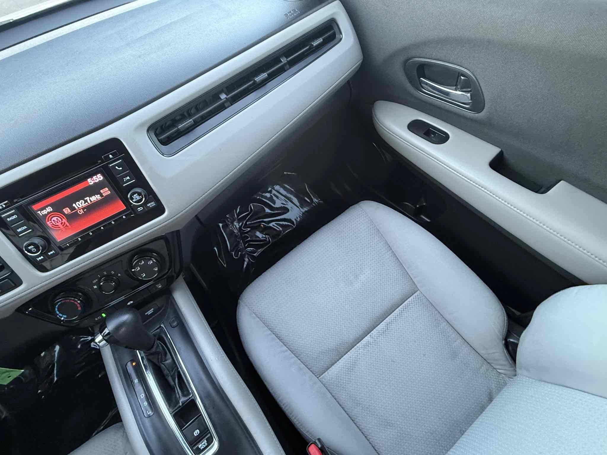 Used 2020 Honda HR-V LX image 70