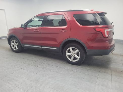 Used 2016 Ford Explorer XLT w/ Equipment Group 201A AWD/4WD image 3