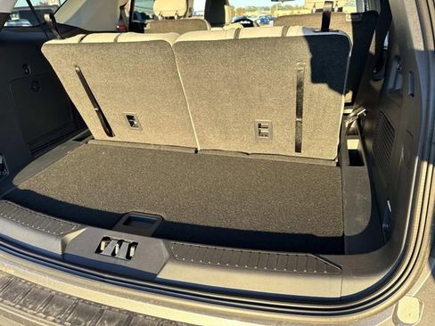 New 2026 Ford Explorer Active w/ Active Comfort Package image 12