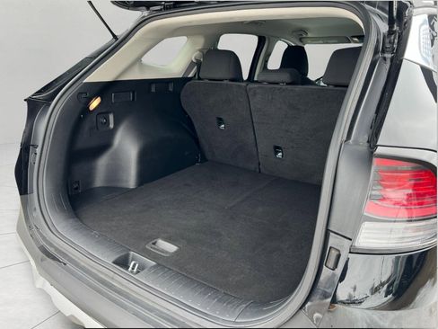 Used 2025 Kia Sportage LX image 30