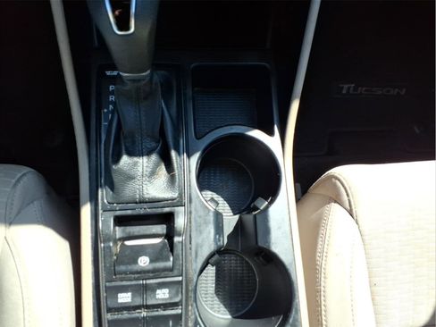Used 2021 Hyundai Tucson SEL FWD image 25