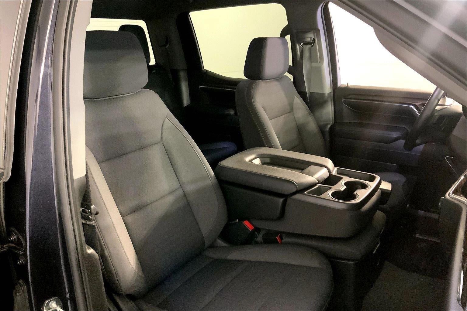Used 2023 Chevrolet Silverado 1500 LT AWD/4WD image 7