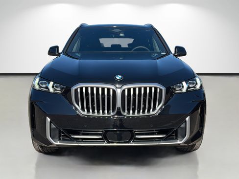 New 2026 BMW X5 sDrive40i w/ Parking Assistance Package image 8