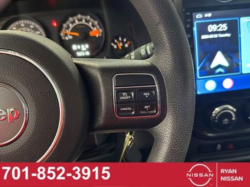 Used 2017 Jeep Patriot Sport w/ Power Value Group AWD/4WD image 17