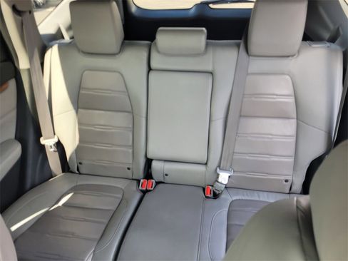 Used 2020 Honda CR-V Touring image 12