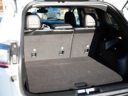 Used 2022 Jeep Cherokee Latitude Lux image 22