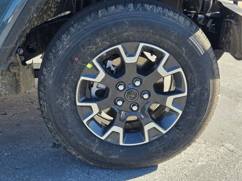 New 2026 Jeep Gladiator Sahara image 9