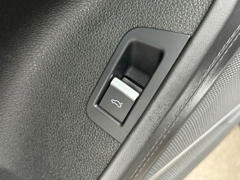 Used 2018 Audi Q7 3.0T Prestige w/ Prestige Package image 23