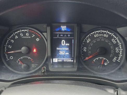 Used 2022 Toyota Tacoma SR image 12