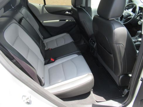 Used 2020 Chevrolet Equinox Premier FWD image 30