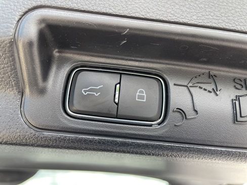 Used 2021 Ford Explorer XLT w/ Equipment Group 202A image 49