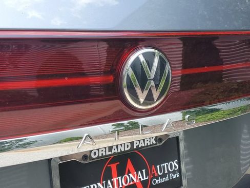 Used 2024 Volkswagen Atlas SEL Premium R-Line AWD/4WD image 7