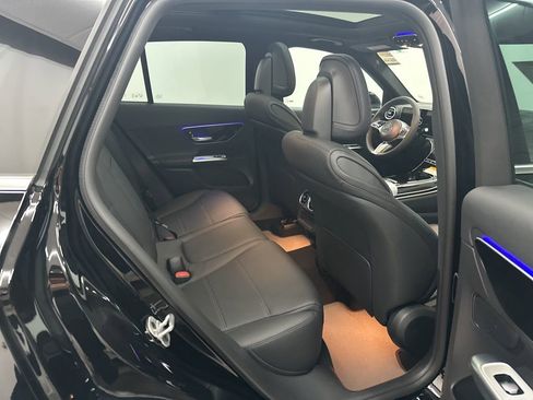 New 2026 Mercedes-Benz GLC 300 image 23