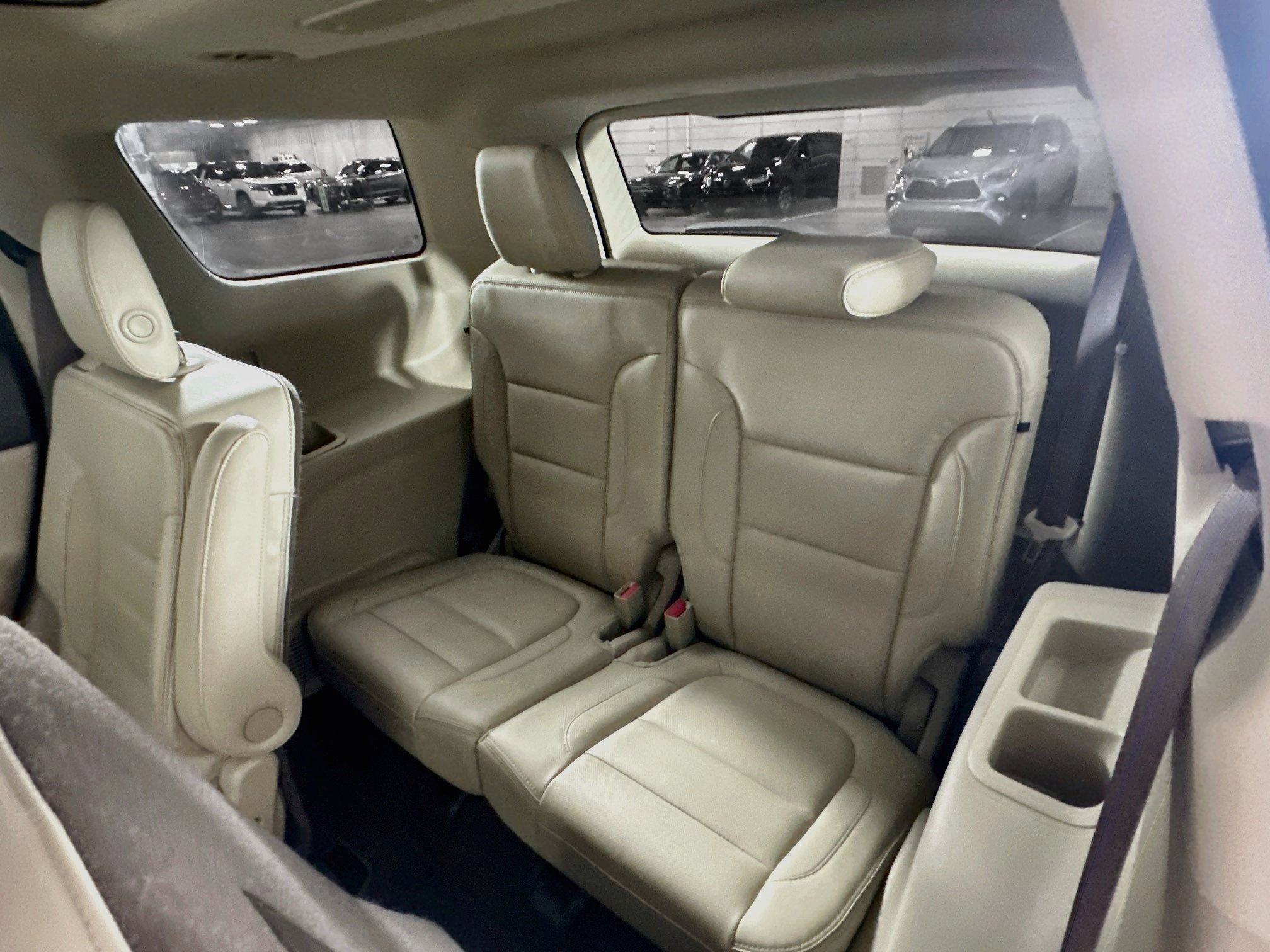 Used 2018 GMC Acadia Denali w/ Technology Package FWD image 30