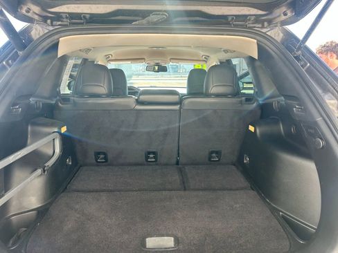 Used 2018 Jeep Cherokee Limited image 17